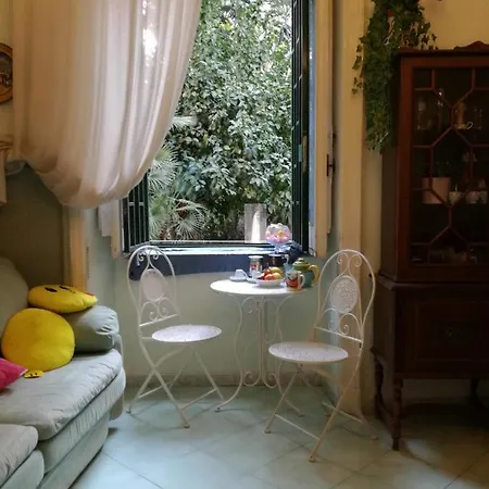 Gasthuis A Casa A Centro Storico Napels