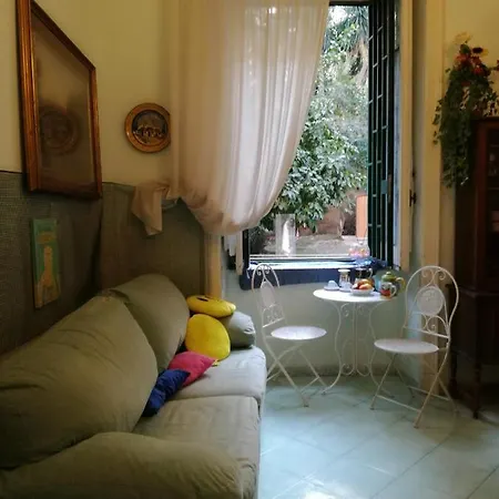 Gasthuis A Casa A Centro Storico Napels